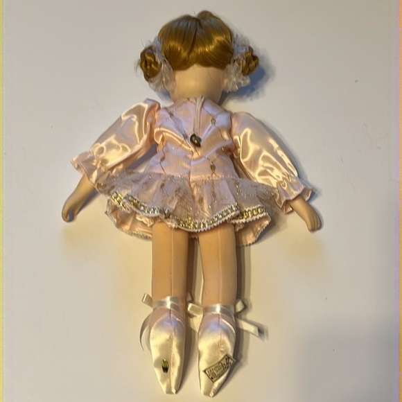 The San Francisco Music Box Ballerina Porcelain Doll Musical‎ Wind Up 12 Inch - Picture 9 of 16